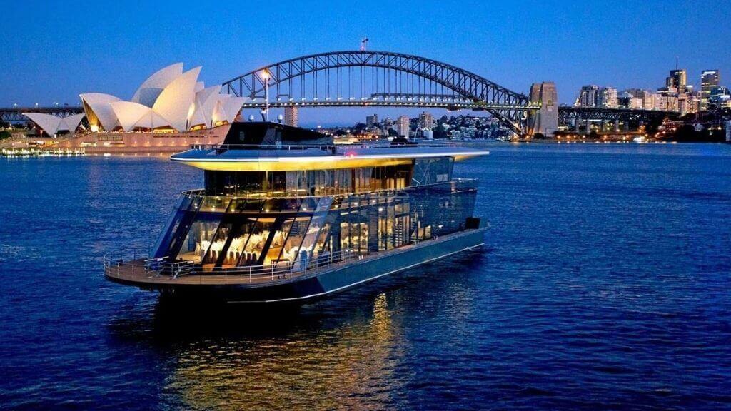 Thưởng thức ẩm thực độc đáo trên du thuyền tại thành phố Sydney