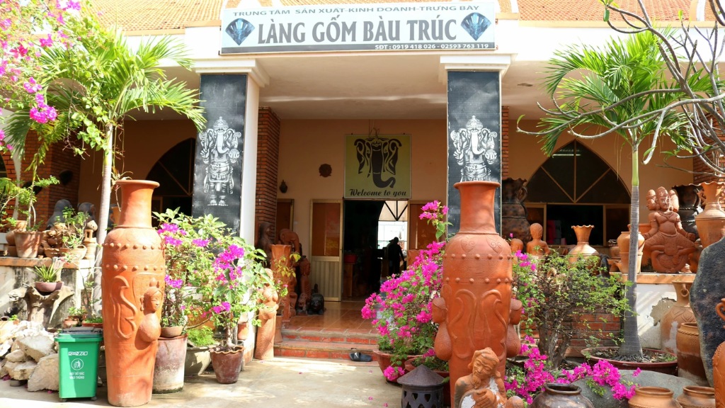 Làng gốm Bàu Trúc một làng nghề truyền thống của người Chăm
