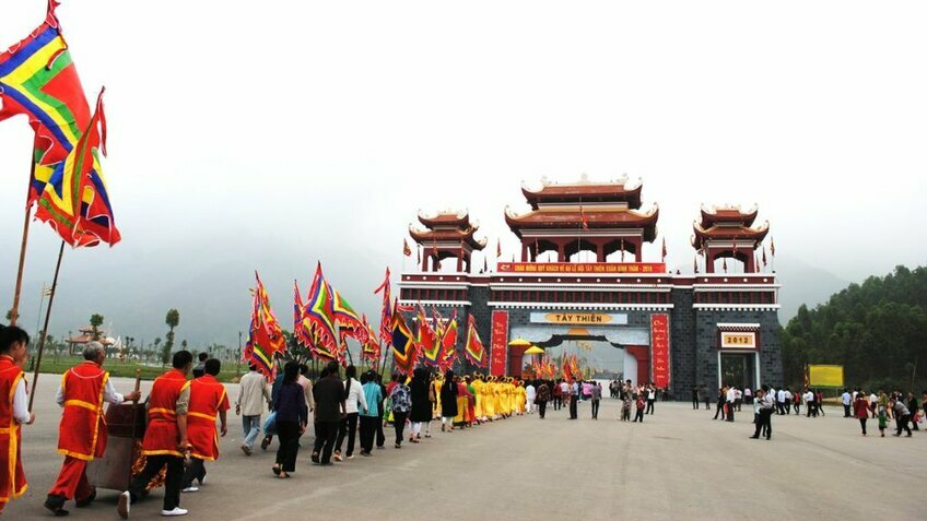 Tour Tết: Thiền viện Trúc Lâm An Tâm - Chùa Tây Thiên 1 ngày