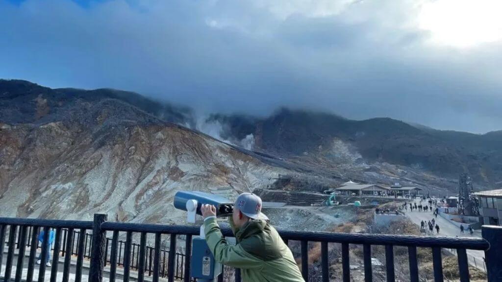 Không gian tại thung lũng Trứng Đen Owakudani tại Hakone