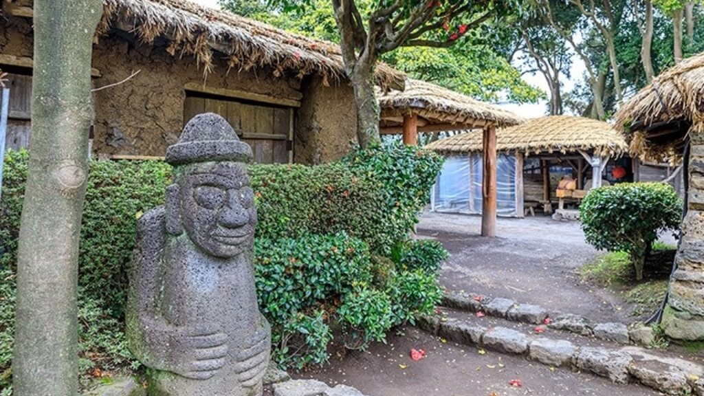 Làng Seongeup bảo tàng sống của Hàn Quốc tại đảo Jeju