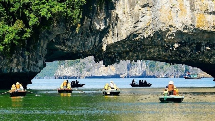 Tour Vịnh Hạ Long 1 Ngày | Du Thuyền Tuần Châu - Hang Sửng Sốt - Đảo Ti Tốp | Vietpower Travel