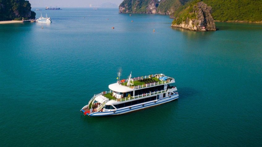 Tour Vịnh Hạ Long 1 Ngày | Du Thuyền Tuần Châu - Hang Sửng Sốt - Đảo Ti Tốp | Vietpower Travel