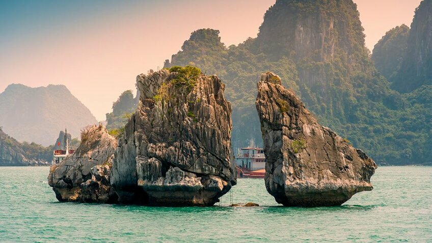 Tour Vịnh Hạ Long 1 Ngày | Du Thuyền Tuần Châu - Hang Sửng Sốt - Đảo Ti Tốp | Vietpower Travel