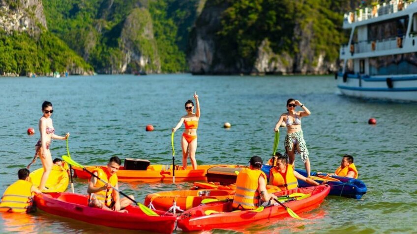 Tour Vịnh Hạ Long 1 Ngày | Du Thuyền Tuần Châu - Hang Sửng Sốt - Đảo Ti Tốp | Vietpower Travel