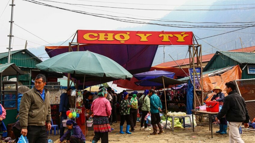 Tour Y Tý - Lào Cai: Khám phá thiên đường săn mây bình dị và mộc mạc
