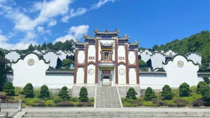 Trung Quốc 5N4Đ: Ân Thi - Trương Gia Giới - Phượng Hoàng Cổ Trấn