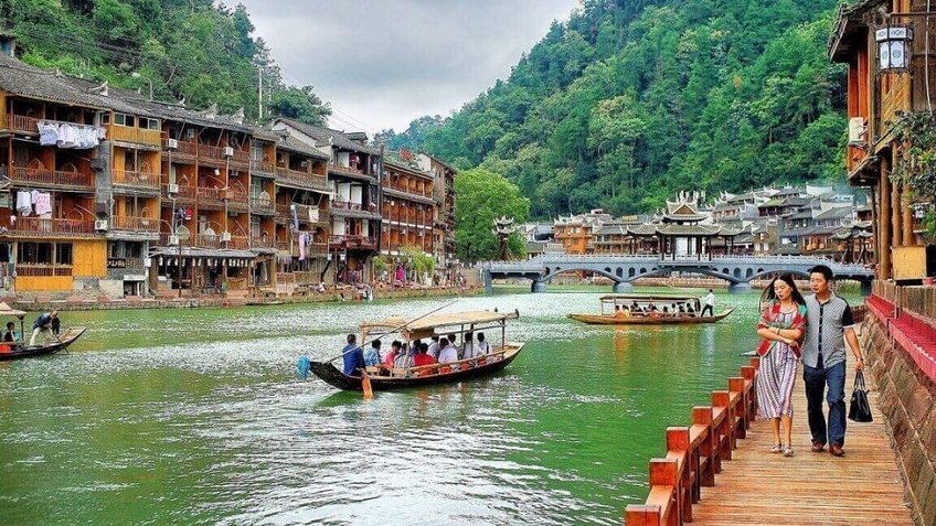 Trung Quốc 5N4Đ: Ân Thi - Trương Gia Giới - Phượng Hoàng Cổ Trấn