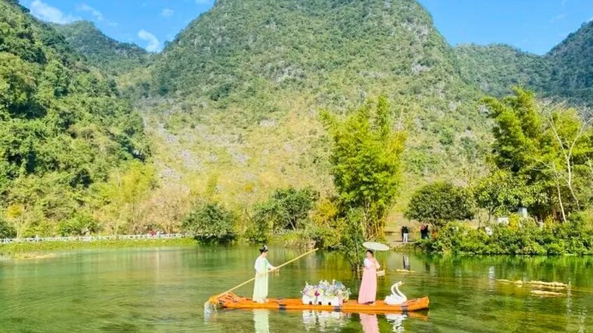 Vi vu tour tết 3N2Đ Cao Bằng - Trà Lĩnh