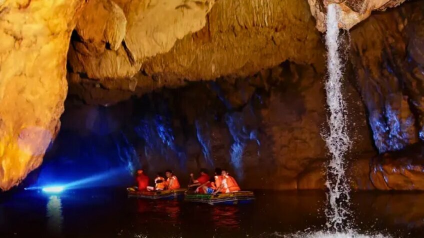 Vi vu tour tết 3N2Đ Cao Bằng - Trà Lĩnh