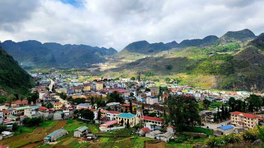 Vòng Cung Đông Bắc: HCM - Hà Nội - Cao Bằng - Ba Bể - Hà Giang 5N5Đ