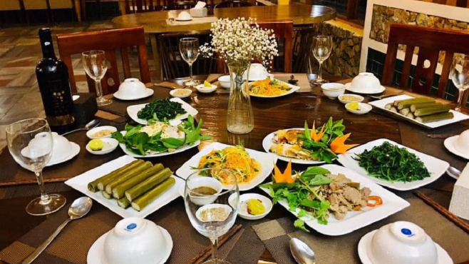 Combo 2N1Đ Bakhan Village Resort Hòa Bình 4* + Xe đưa đón