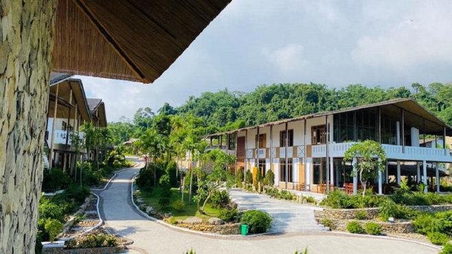 Combo 2N1Đ Bakhan Village Resort Hòa Bình 4* + Xe đưa đón