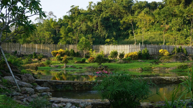 Combo 2N1Đ Bakhan Village Resort Hòa Bình 4* + Xe đưa đón
