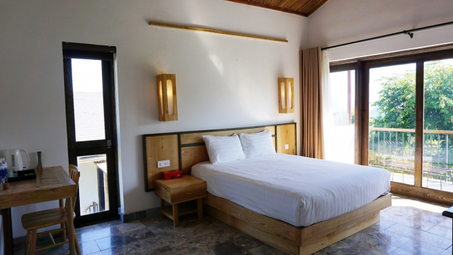 Combo 2N1Đ Bakhan Village Resort Hòa Bình 4* + Xe đưa đón