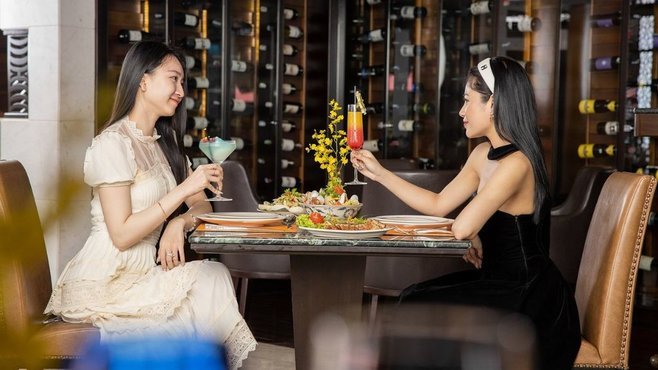 Combo 2N1Đ: Du thuyền Paradise Delight 5* + Paradise Suites Hotel Hạ Long 4*