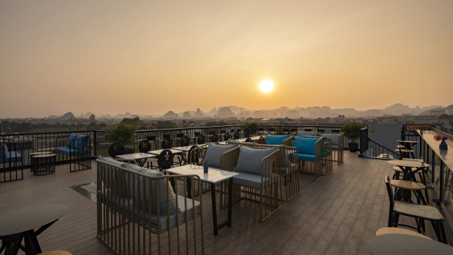 Combo 2N1Đ Lalita Boutique Hotel & Spa Ninh Bình 4* + Ăn tối đặc sản (Miễn phí tiệc trà chiều tại Sky Bar)