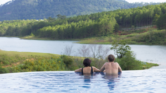 Combo 3N2Đ Đà Lạt Wonder Resort 4* + Vé máy bay từ Hồ Chí Minh