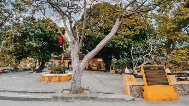 Combo Côn Đảo 2N1Đ: Khách sạn tiêu chuẩn 3* + Tour hành hương lễ tạ