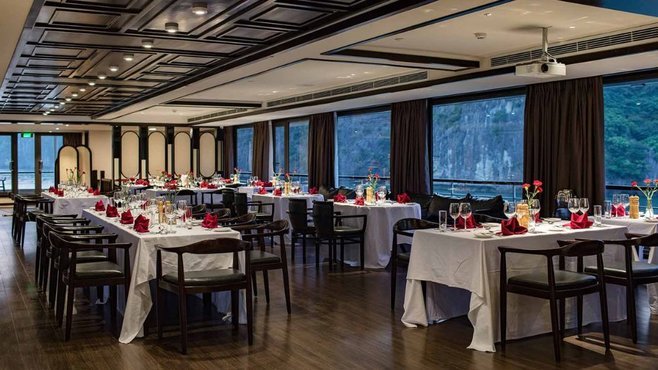 Combo Du thuyền Scarlet Pearl + Delasea Hotel Hạ Long 3 ngày 2 đêm