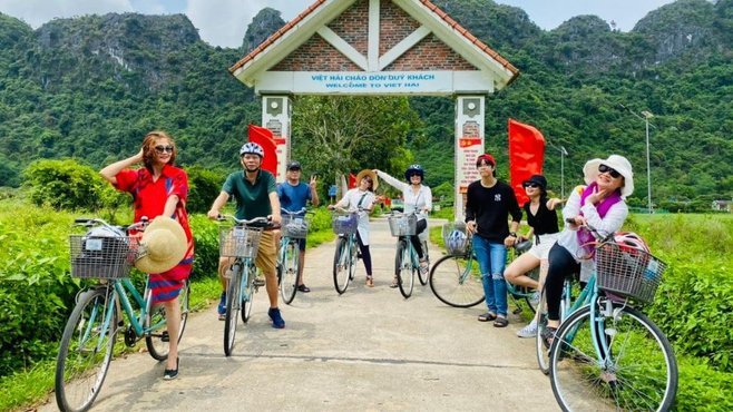 Combo Du thuyền Scarlet Pearl + Delasea Hotel Hạ Long 3 ngày 2 đêm