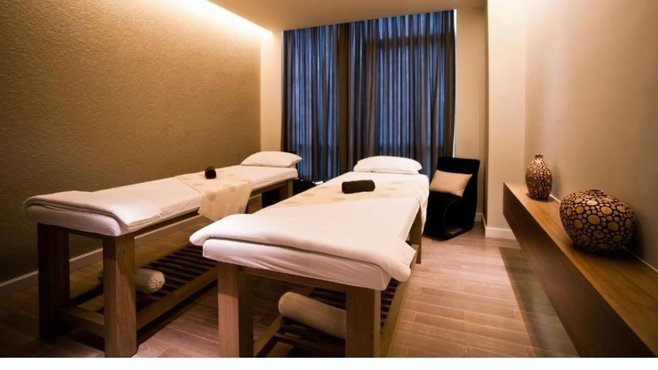 Combo Hạ Long 2N1Đ: Novotel Hotel 4* + Du thuyền Ambassador ăn tối
