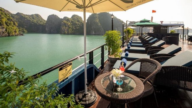 Combo Hạ Long 3N2Đ: Du thuyền Rosy + Delasea Hotel Hạ Long 5*