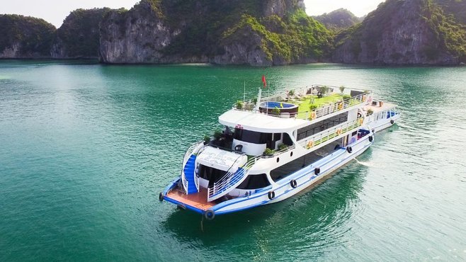Combo Hạ Long đẳng cấp 2N1Đ: Du thuyền La Casta 1 ngày + Tuần Châu Resort 4*