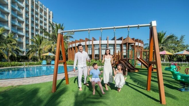 Combo Hà Nội - Đà Nẵng 4N3Đ: Vinpearl Resort & Golf Nam Hội An 5* + Vé máy bay khứ hồi Vietjet Air