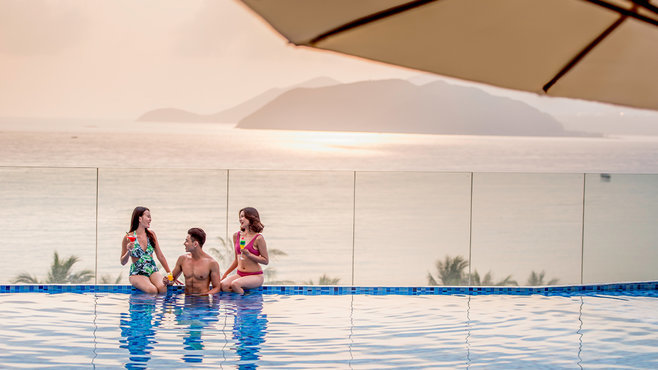 Combo Hà Nội - Nha Trang 4N3Đ: Vinpearl Beachfront Nha Trang 5* + Vé máy bay khứ hồi Bamboo Airways