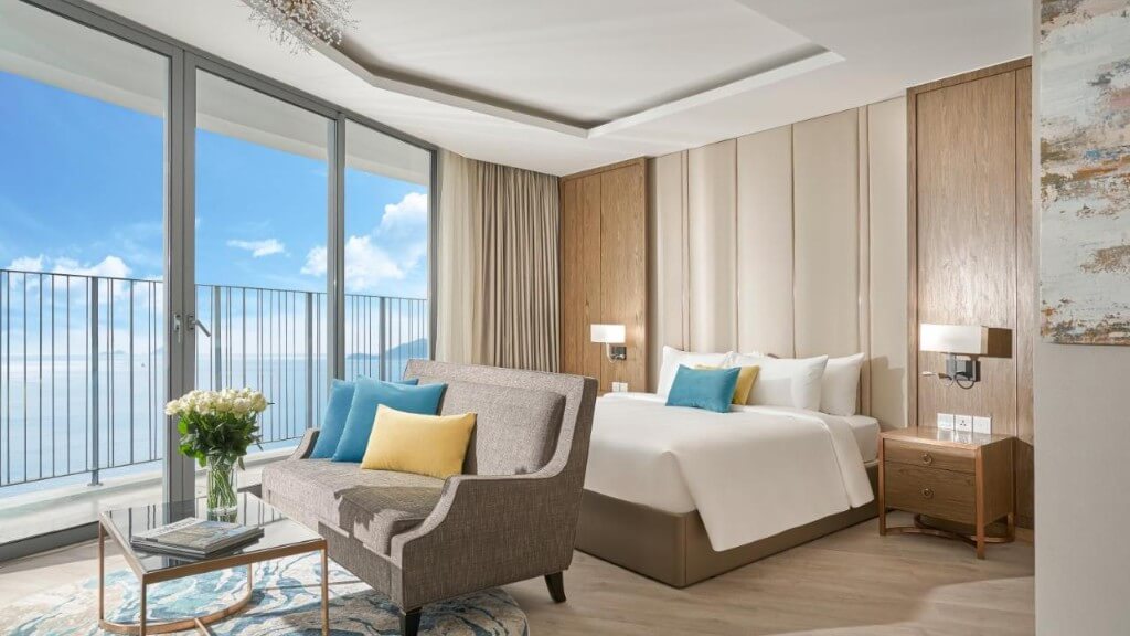Combo Hà Nội - Nha Trang 4N3Đ: Khách sạn 4* + Vé máy bay khứ hồi Bamboo airways