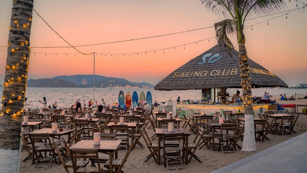 Combo Hà Nội - Nha Trang 4N3Đ: Khách sạn 4* + Vé máy bay khứ hồi Bamboo airways