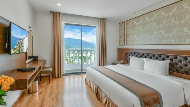 Combo Hà Nội - Nha Trang 4N3Đ: Khách sạn 4* + Vé máy bay khứ hồi Bamboo airways