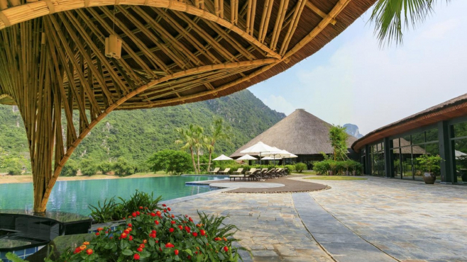 Combo Hòa Bình 2N1Đ: Serena Resort Kim Bôi 4* + 1 bữa ăn chính