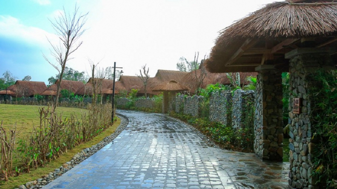 Combo Hòa Bình 2N1Đ: Serena Resort Kim Bôi 4* + 1 bữa ăn chính