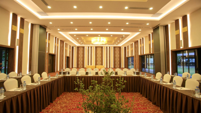 Combo Hòa Bình 2N1Đ: Serena Resort Kim Bôi 4* + 1 bữa ăn chính
