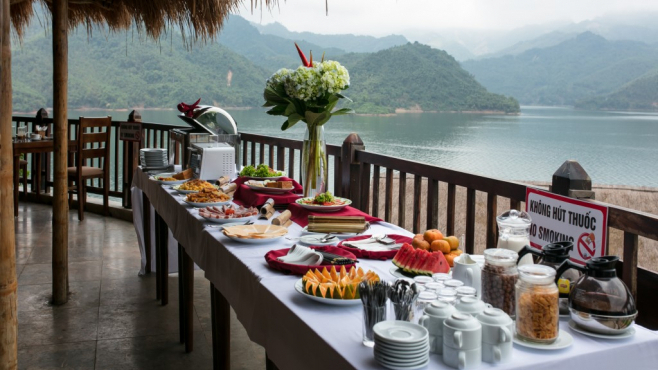 Combo Mai Châu 2N1Đ: Mai Châu Hideaway Lake Resort 4* + Xe khứ hồi