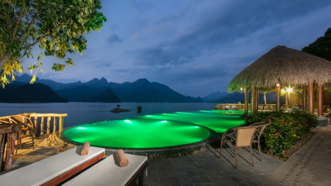 Combo Mai Châu 2N1Đ: Mai Châu Hideaway Lake Resort 4* + Xe khứ hồi