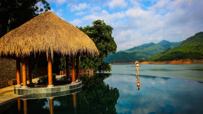 Combo Mai Châu 2N1Đ: Mai Châu Hideaway Lake Resort 4* + Xe khứ hồi