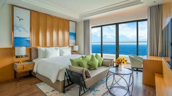 Combo Quy Nhơn từ Hà Nội 4N3Đ: Khách sạn 5* + Vé máy bay khứ hồi Vietjet Air