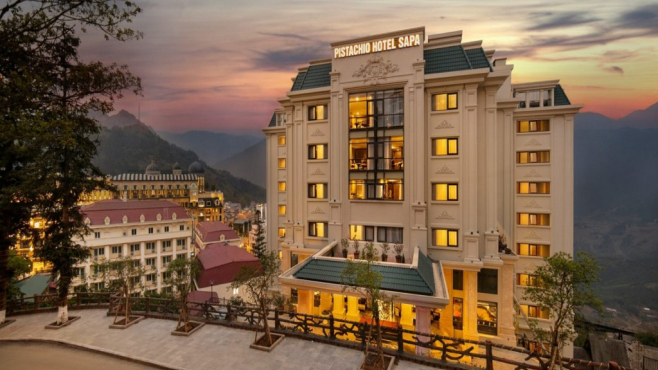 Combo Sapa 2N1Đ: Pistachio Hotel SaPa 4* + Xe cao cấp Limousine
