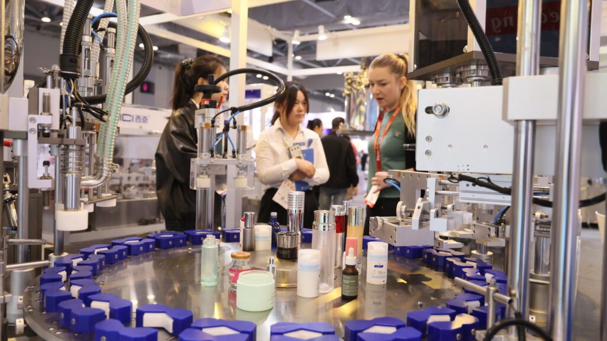 Tour Cosmoprof & Cosmopack Asia – Hội chợ mỹ phẩm Hong Kong