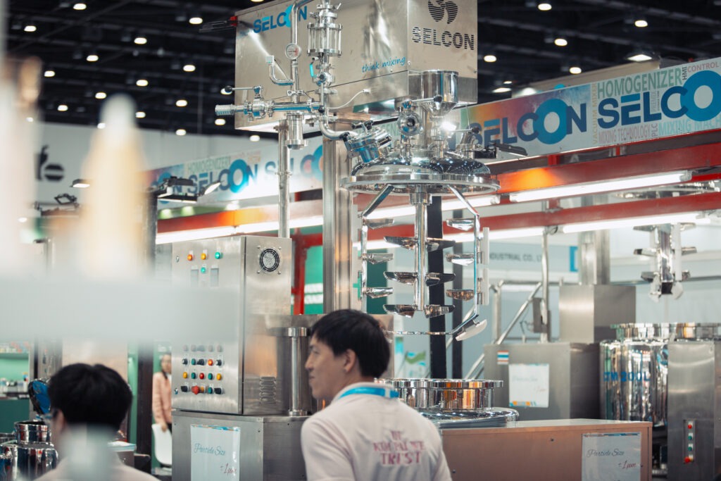 Máy và thiết bị sản xuất trưng bày tại Cosmoprof CBE ASEAN