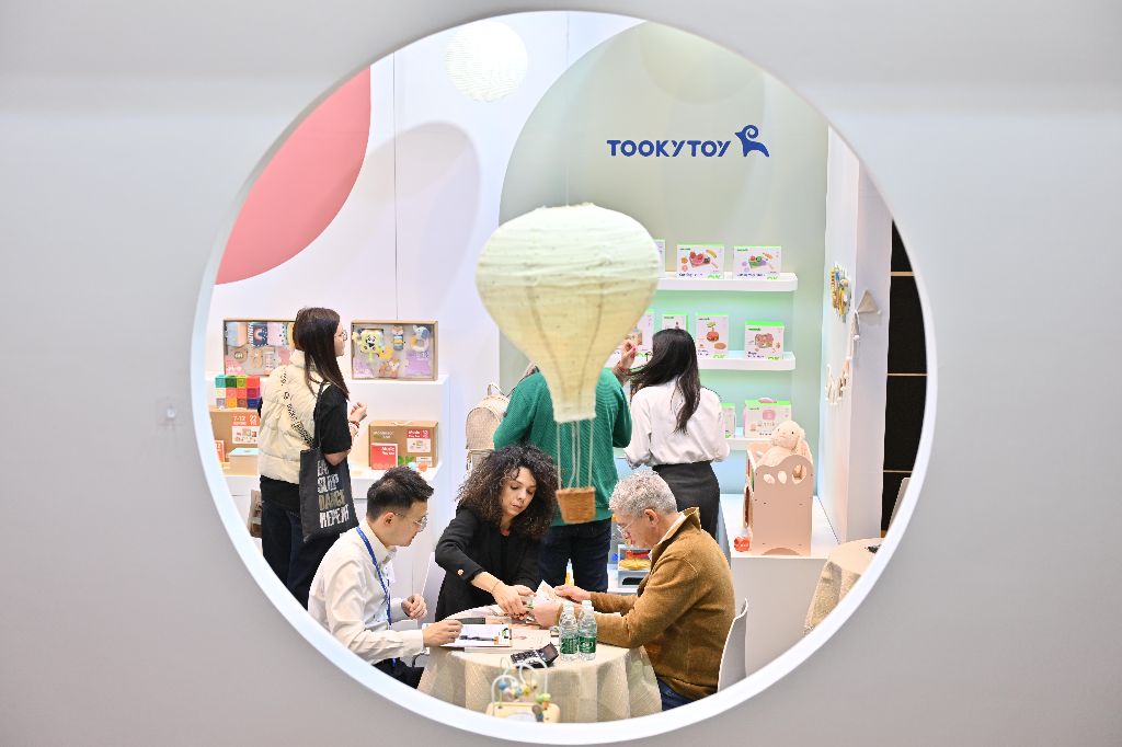 Tour hội chợ đồ chơi Hồng Kông – Hong Kong Toys & Games Fair 4 ngày 3 đêm