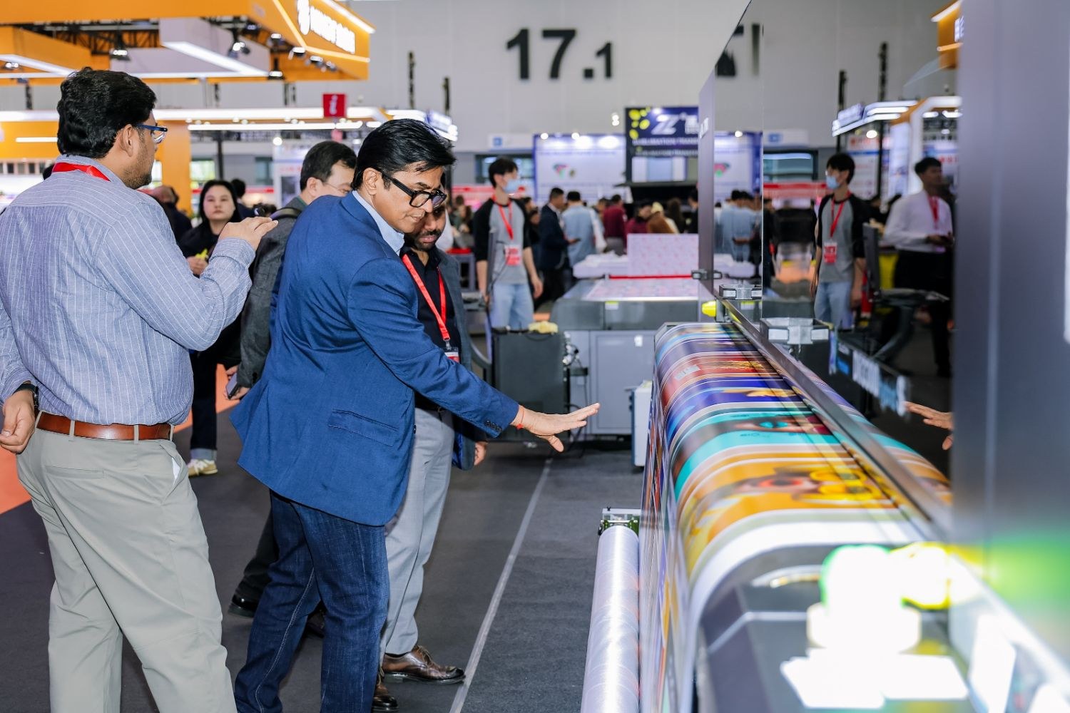 Tour DPES China Quảng Châu – Hội chợ in ấn, quảng cáo và LED