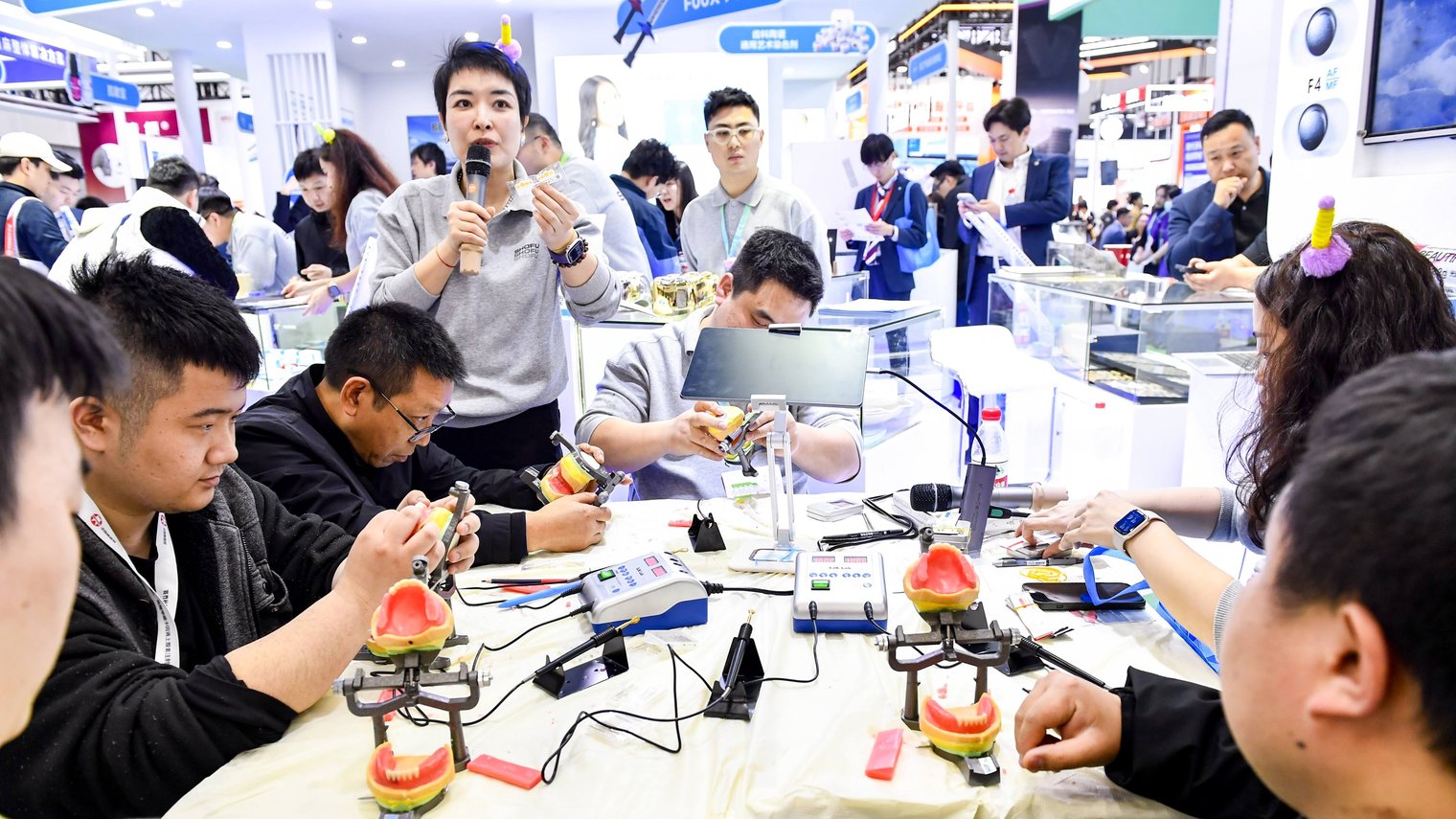 Tour Dental South China 2027 – Hội chợ nha khoa Quảng Châu
