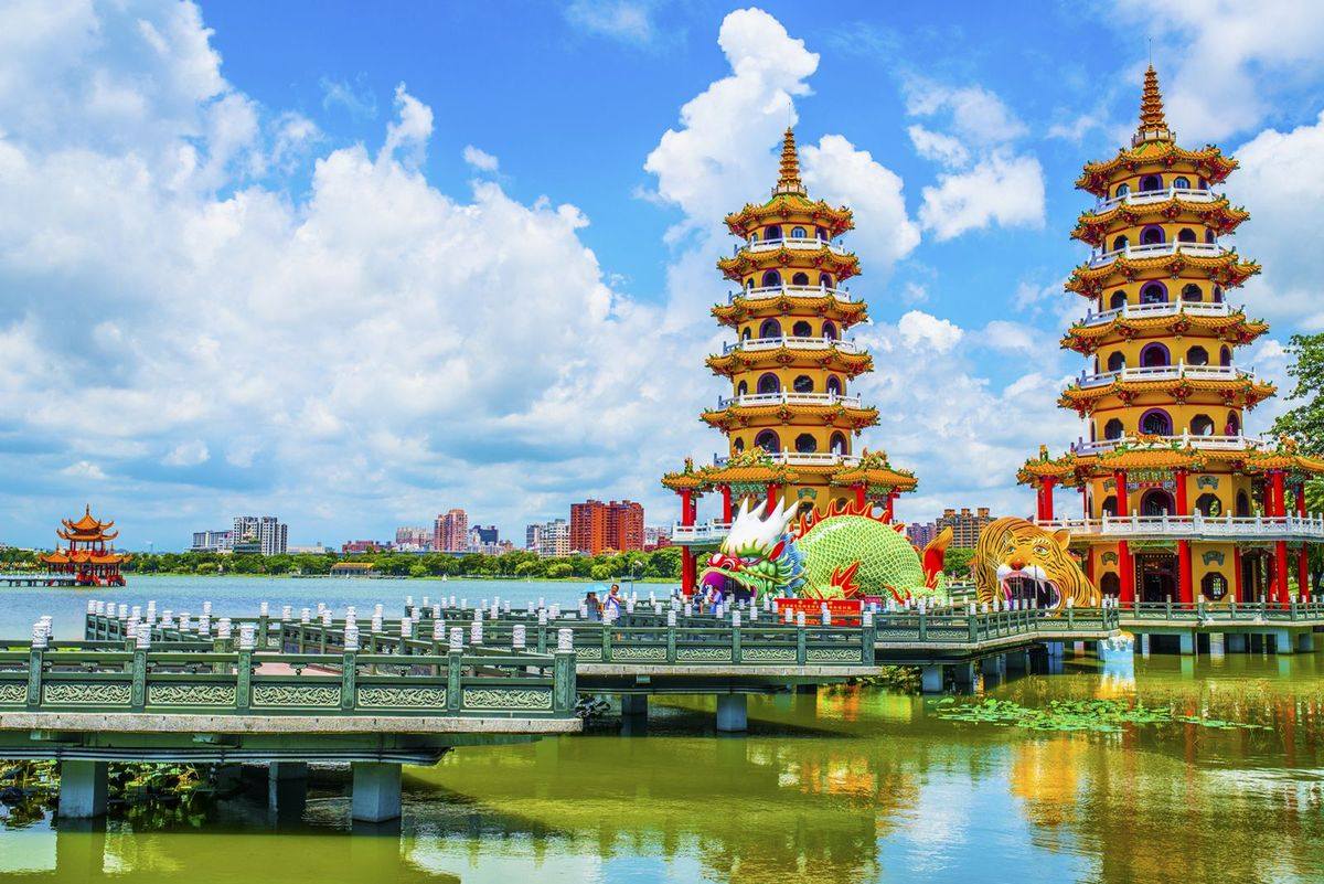 HCM - Đài Bắc - Đài Trung - Cao Hùng 5N4Đ | Tặng tiệc hấp HongKong + Buffet lẩu + Beefsteak