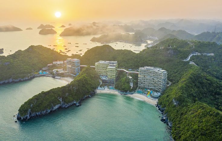 Tour Cát Bà 3N2Đ: Khám Phá Thiên Đường Bí Mật